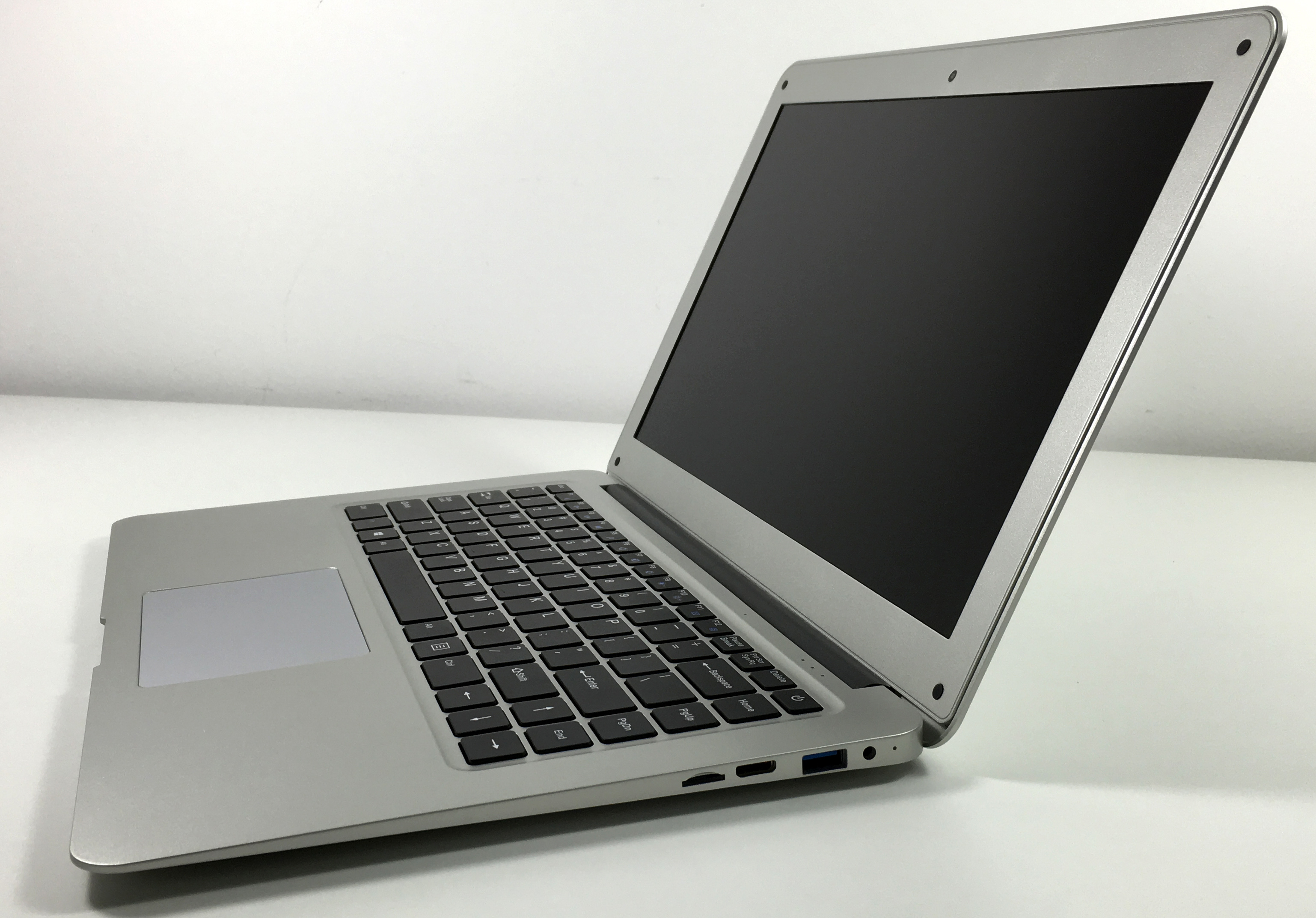 Jumper Ezbook 2 Im Test 14 Zoll Macbook Air Clon Fur 150 Euro Technikaffe De