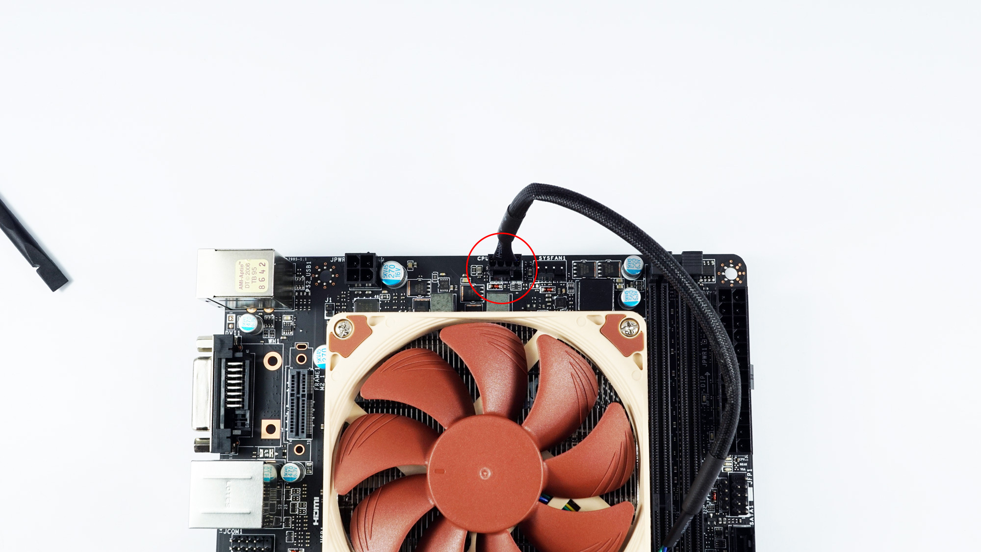 Mini-ITX Spiele PC auf Skylake Basis im Eigenbau - Der Zusammenbau Teil 1