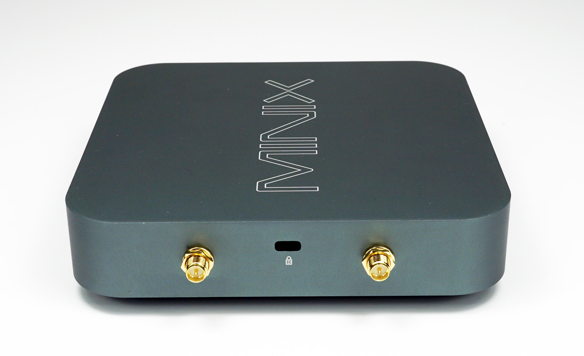 Mini PC Minix NGC-1 mit Windows 10 im Test