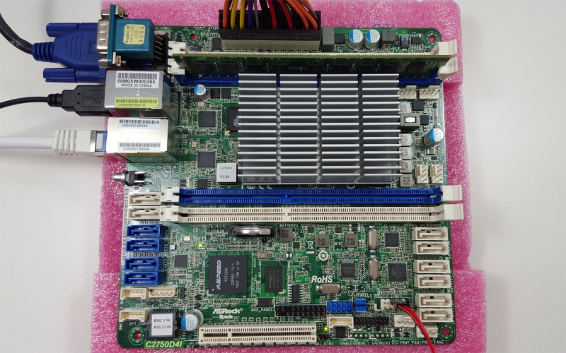 ASRock Rack C2750D4I Test - Mini-ITX mit 12x SATA und 8-Kern CPU