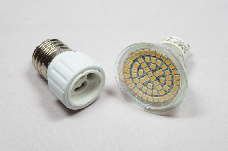 Strom sparen mit GU10 LED Lampen in normaler Lampenfassung