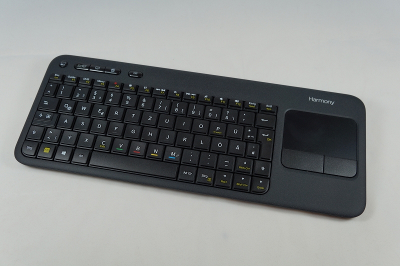 Logitech Harmony Smart Keyboard im Test