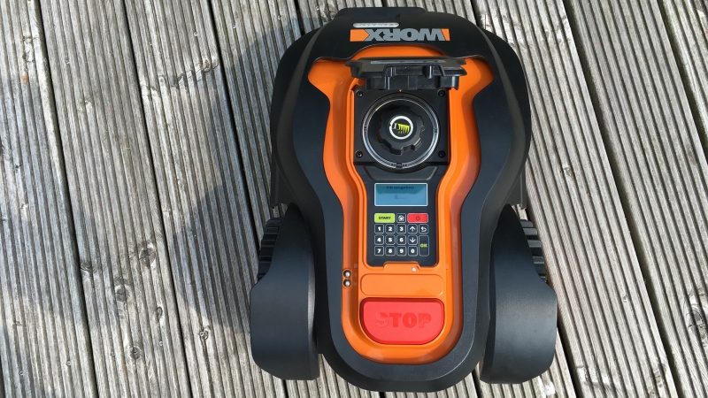 WORX Landroid WG790E.1 M800 Mähroboter im Test