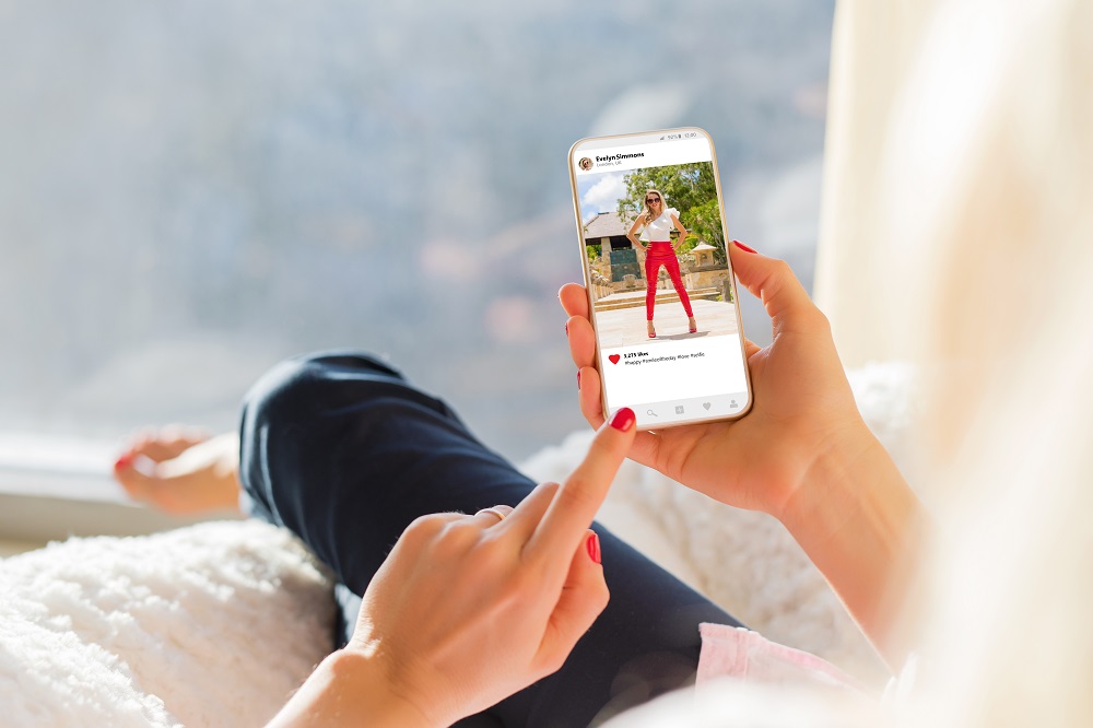 Instagram Darkmode: So erstrahlt Insta im dunklen Design auf Handy und PC 1 instagram-darkmode