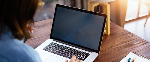 Laptop-Bildschirm flackert: 5 Gründe für Streifen auf dem Monitor 2 laptop-bildschirm-flackert