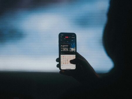 WhatsApp Chat verstecken leicht gemacht: Schritt-für-Schritt-Anleitung für iOS und Android